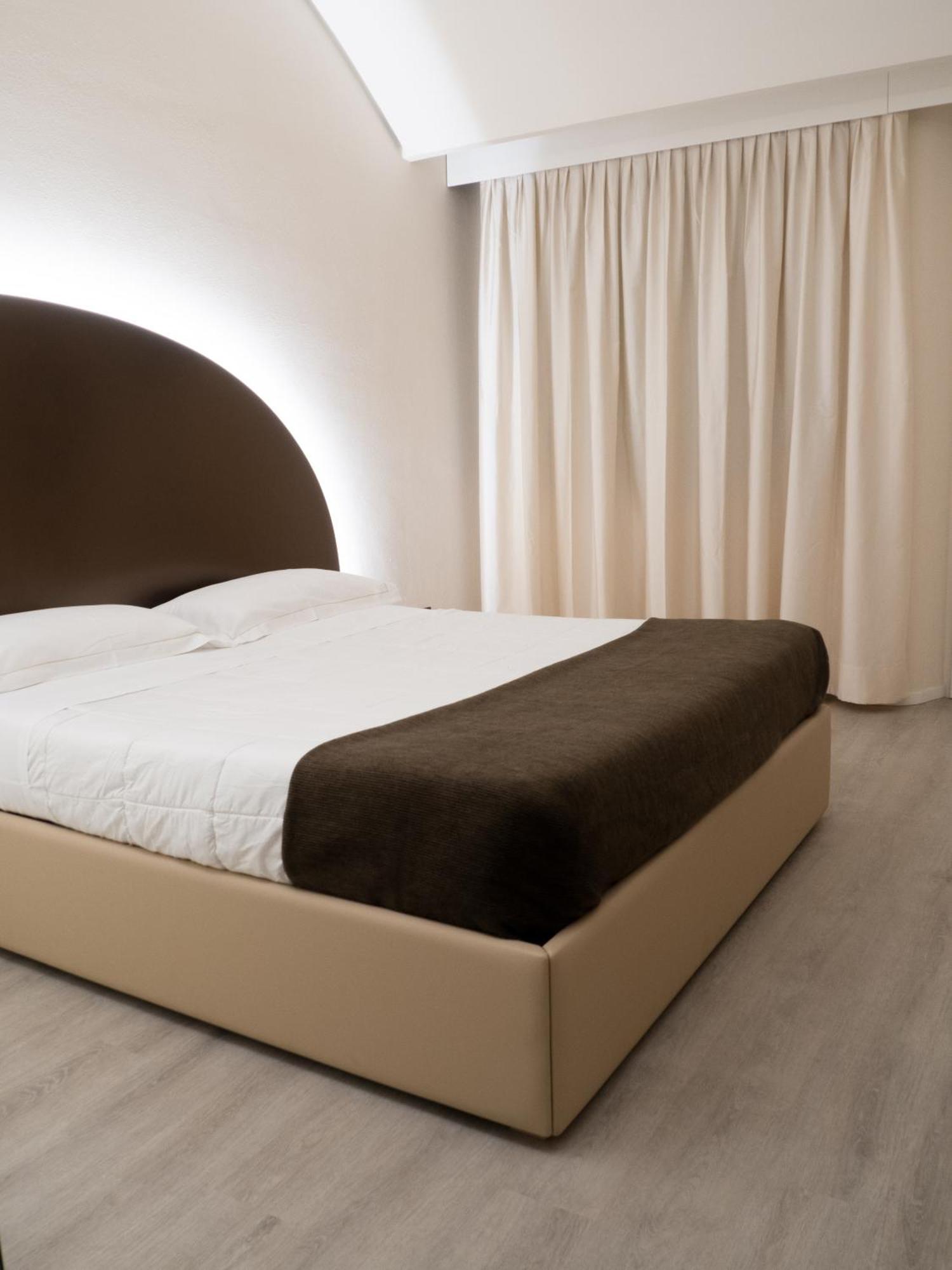 Dealuna Motel Fidenza Luaran gambar